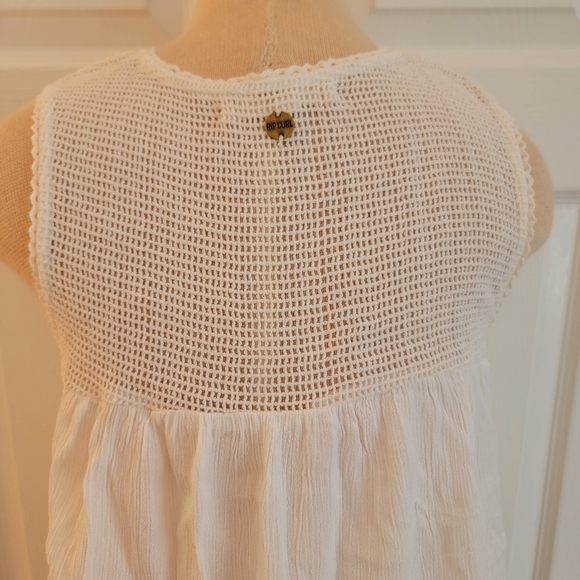 2/$20 Rip Curl Lace Top S - Picture 3 of 11
